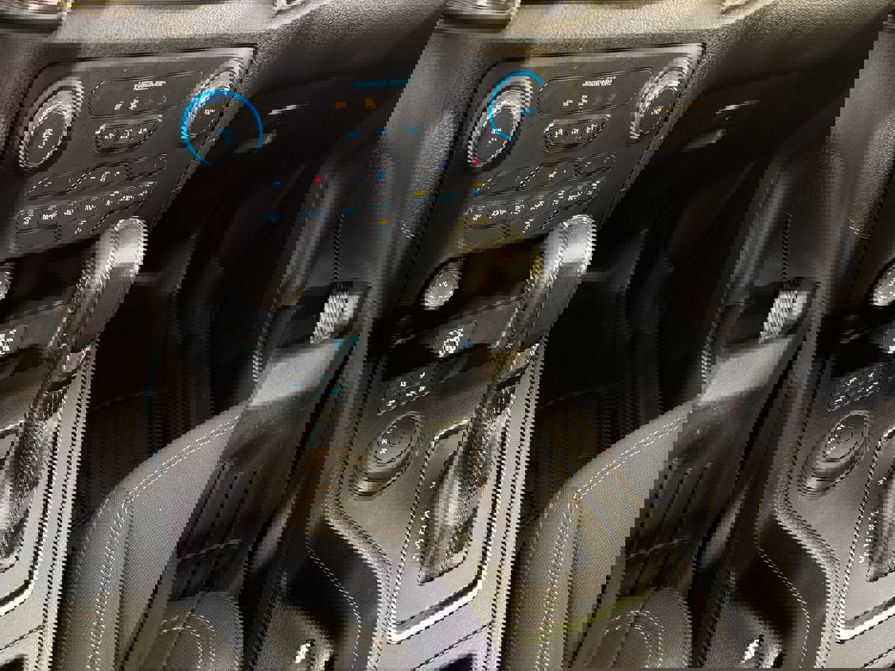 Used 2020 Ford Ranger XLT w/ Equipment Group 301A Mid image 21