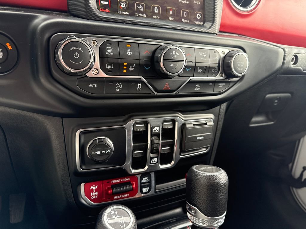 Used 2022 Jeep Gladiator Rubicon w/ Cold Weather Group image 20