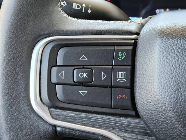 Used 2024 Jeep Wagoneer L Series II RWD image 17