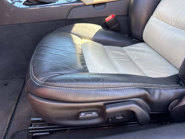 Used 2008 Chevrolet Corvette Convertible w/ Preferred Equipment Group RWD image 17