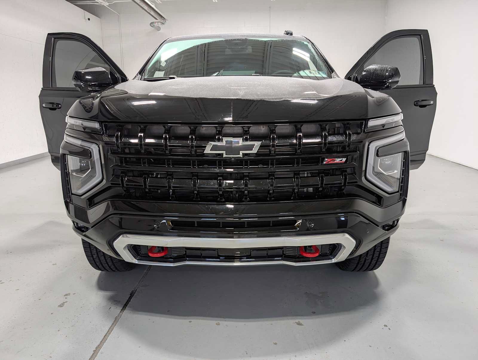 Certified 2025 Chevrolet Tahoe Z71 w/ Comfort Package AWD/4WD image 16