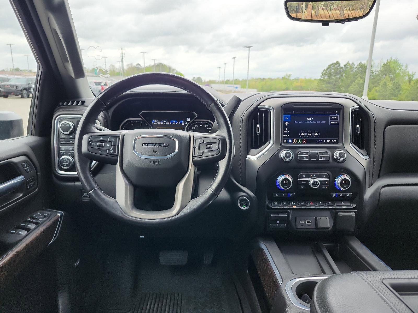 Used 2022 GMC Sierra 2500 Denali w/ Technology Package AWD/4WD image 15