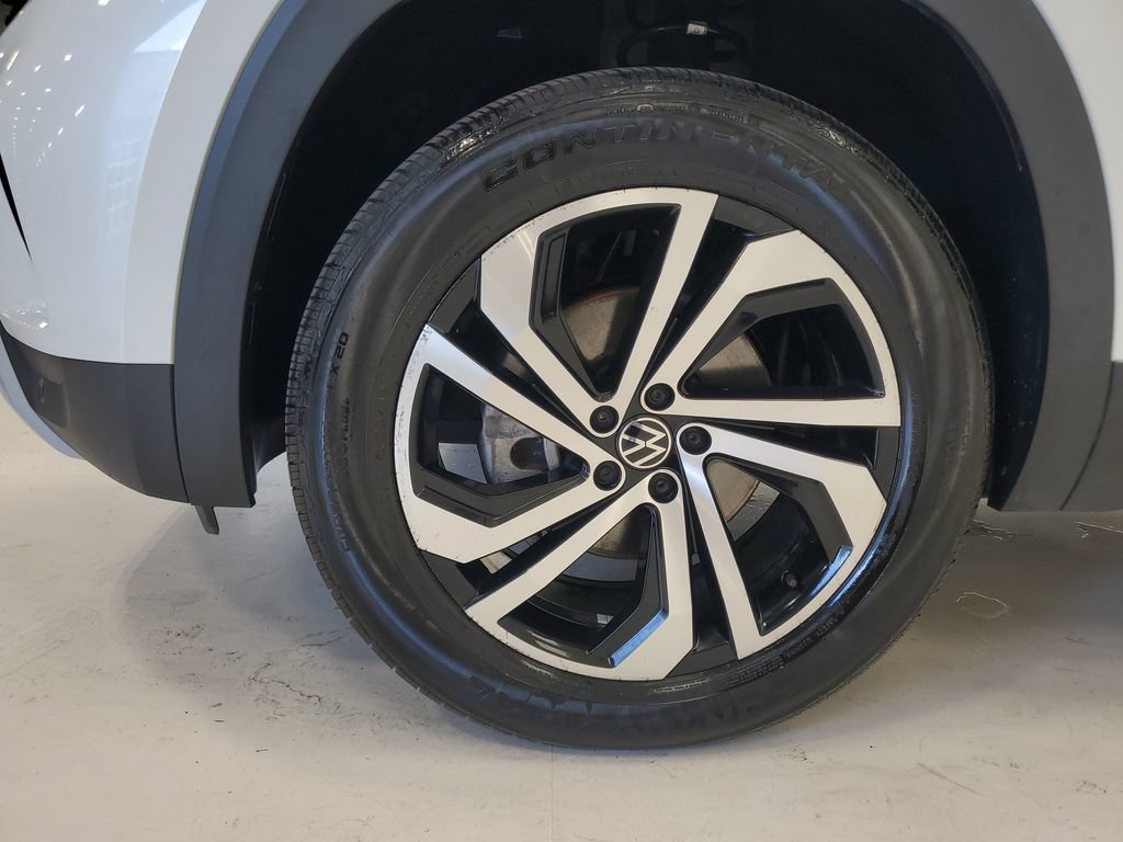 Used 2023 Volkswagen Atlas Cross Sport SEL AWD/4WD image 7