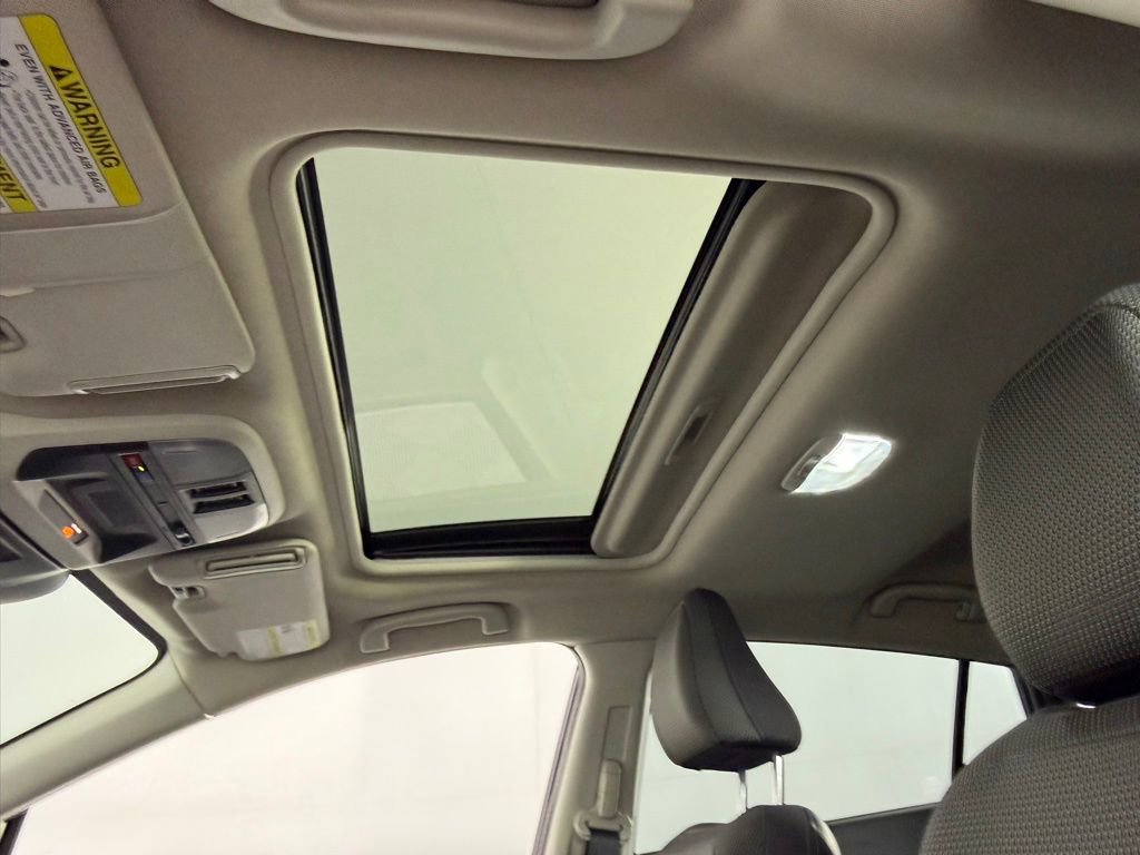 Used 2024 Subaru Crosstrek 2.0i Premium AWD/4WD image 23