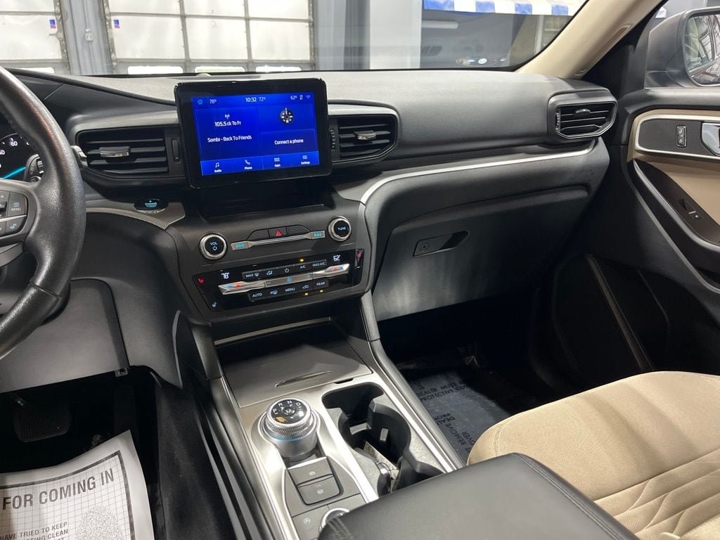 Used 2020 Ford Explorer XLT w/ Comfort Package AWD/4WD image 22