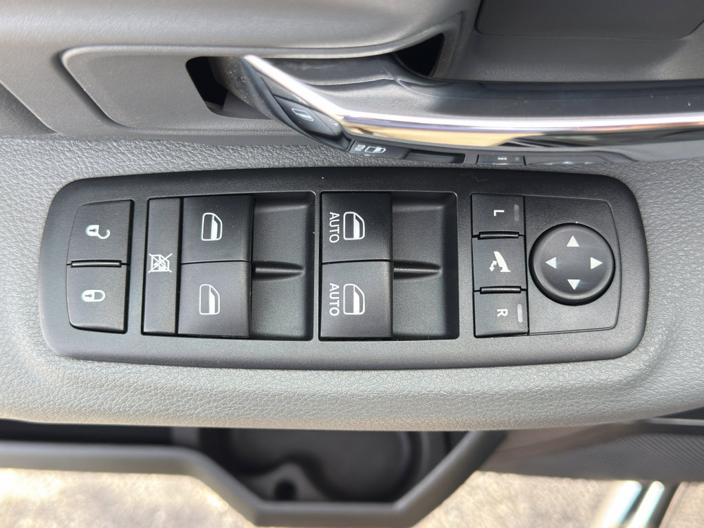 Used 2014 RAM 1500 Big Horn image 13