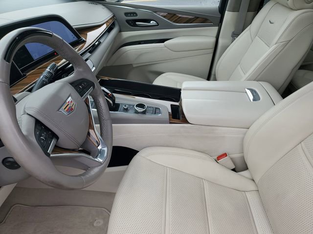 Certified 2024 Cadillac Escalade Premium Luxury Platinum image 26