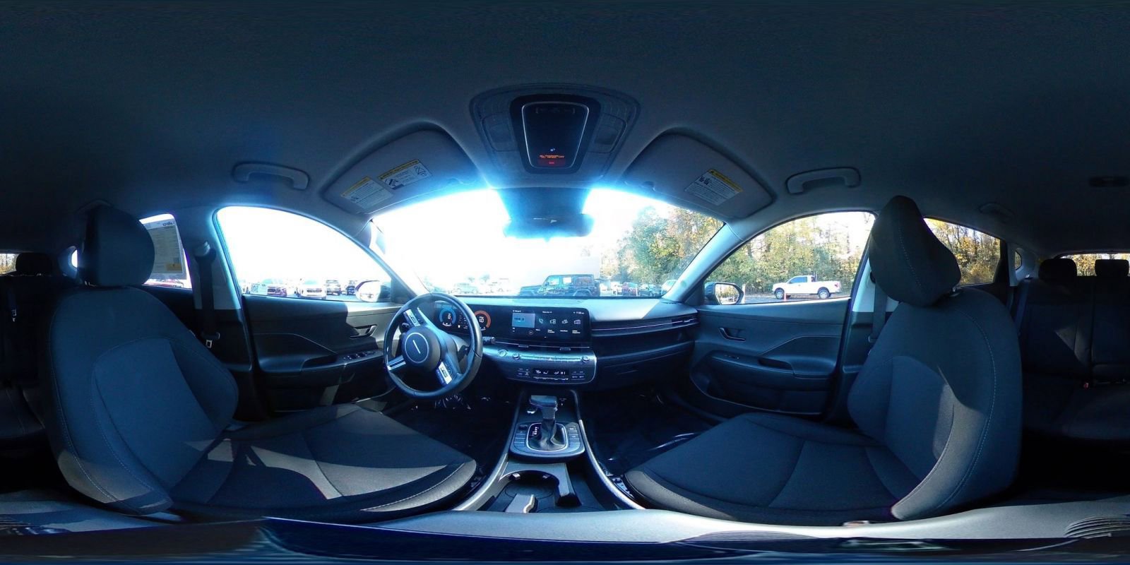 Used 2025 Hyundai Kona SEL image 38