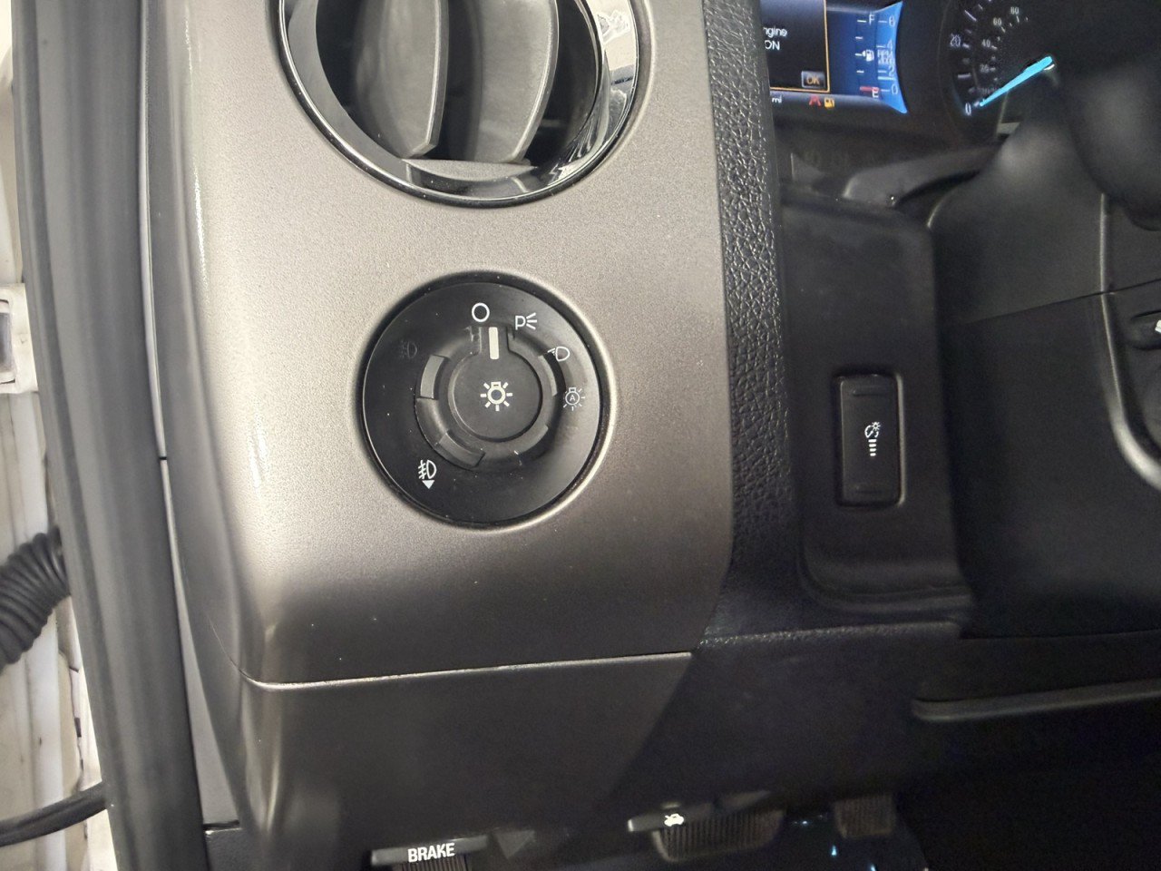 Used 2016 Ford Expedition EL Platinum AWD/4WD image 23