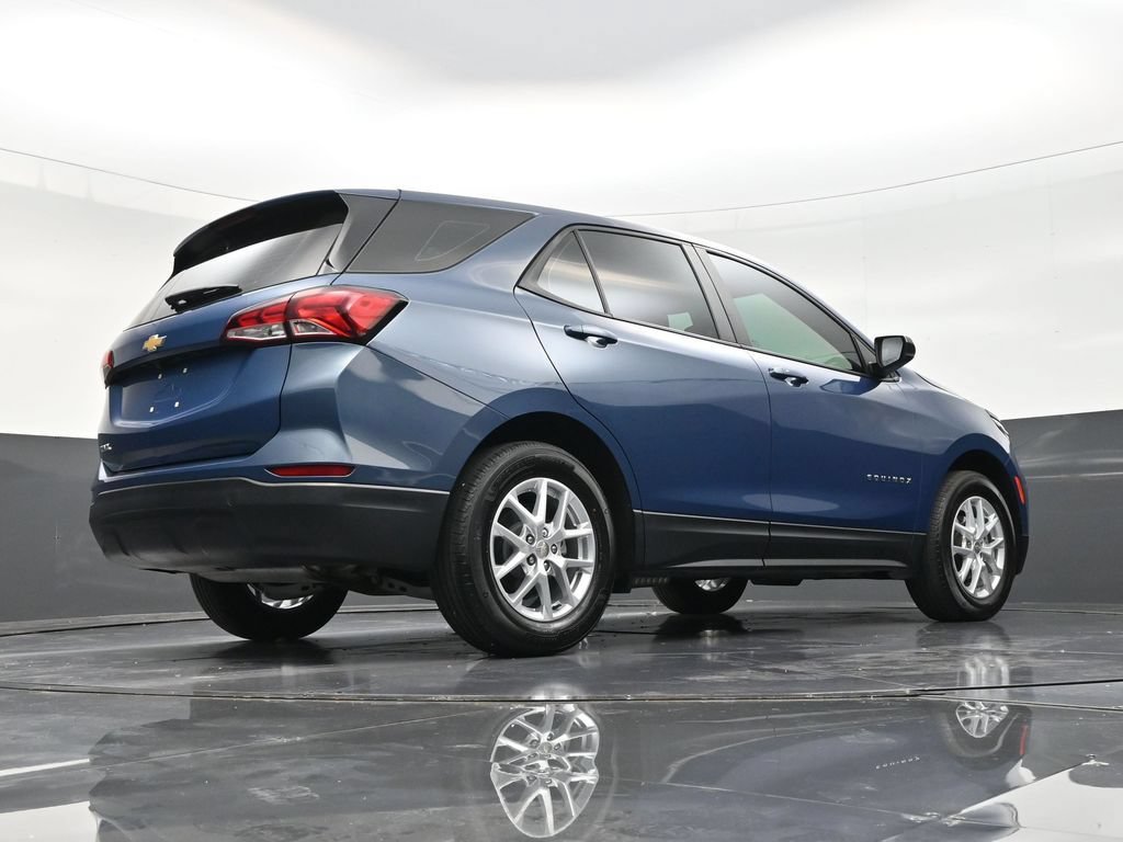 Used 2024 Chevrolet Equinox LS FWD image 25