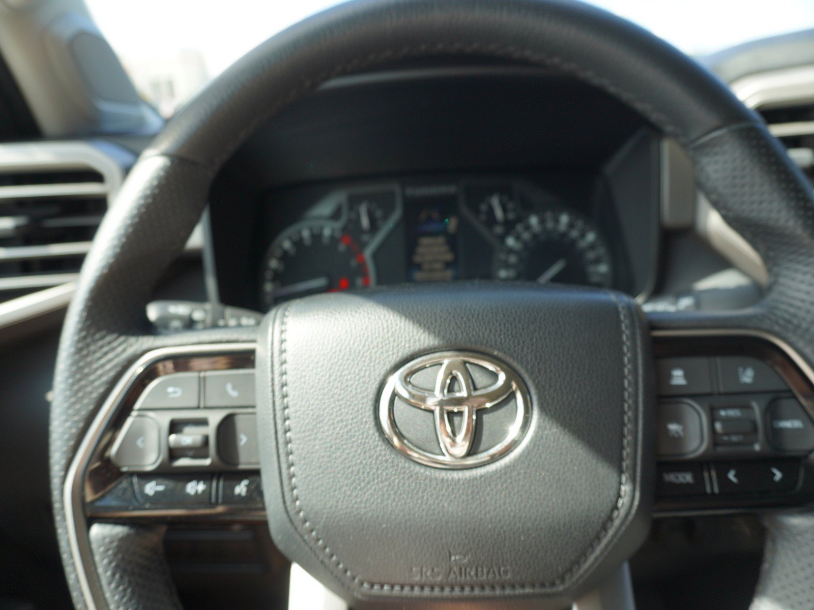 Used 2023 Toyota Tundra Limited AWD/4WD image 24