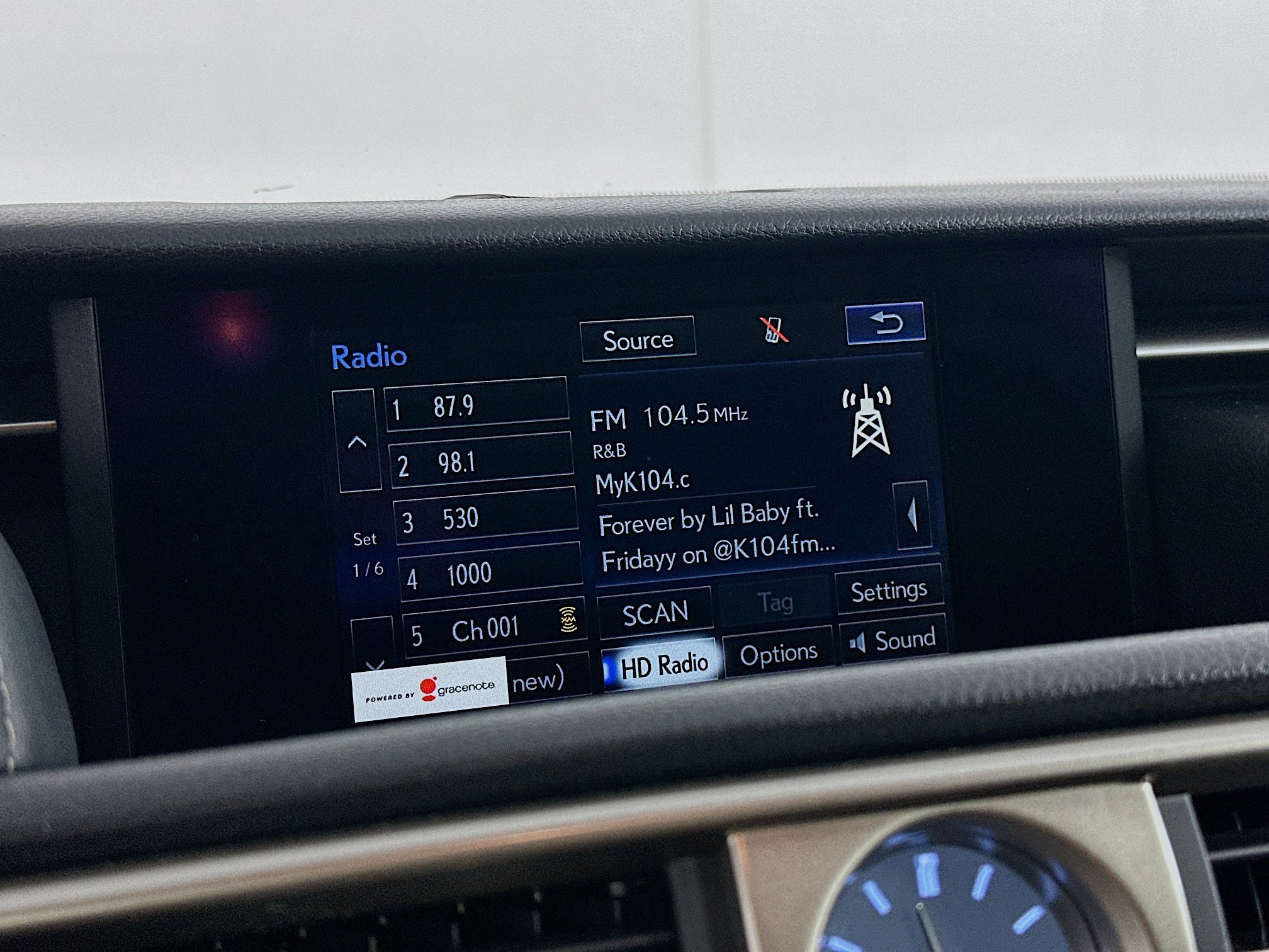 Used 2016 Lexus IS 300 AWD image 21