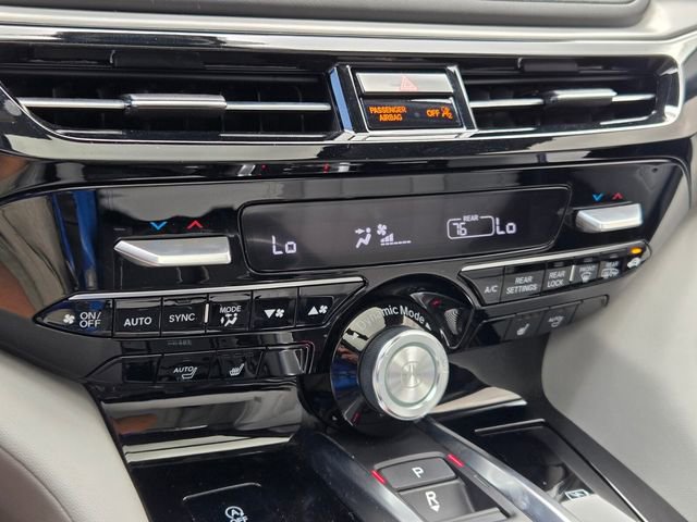 Certified 2025 Acura MDX w/ Technology Package image 21