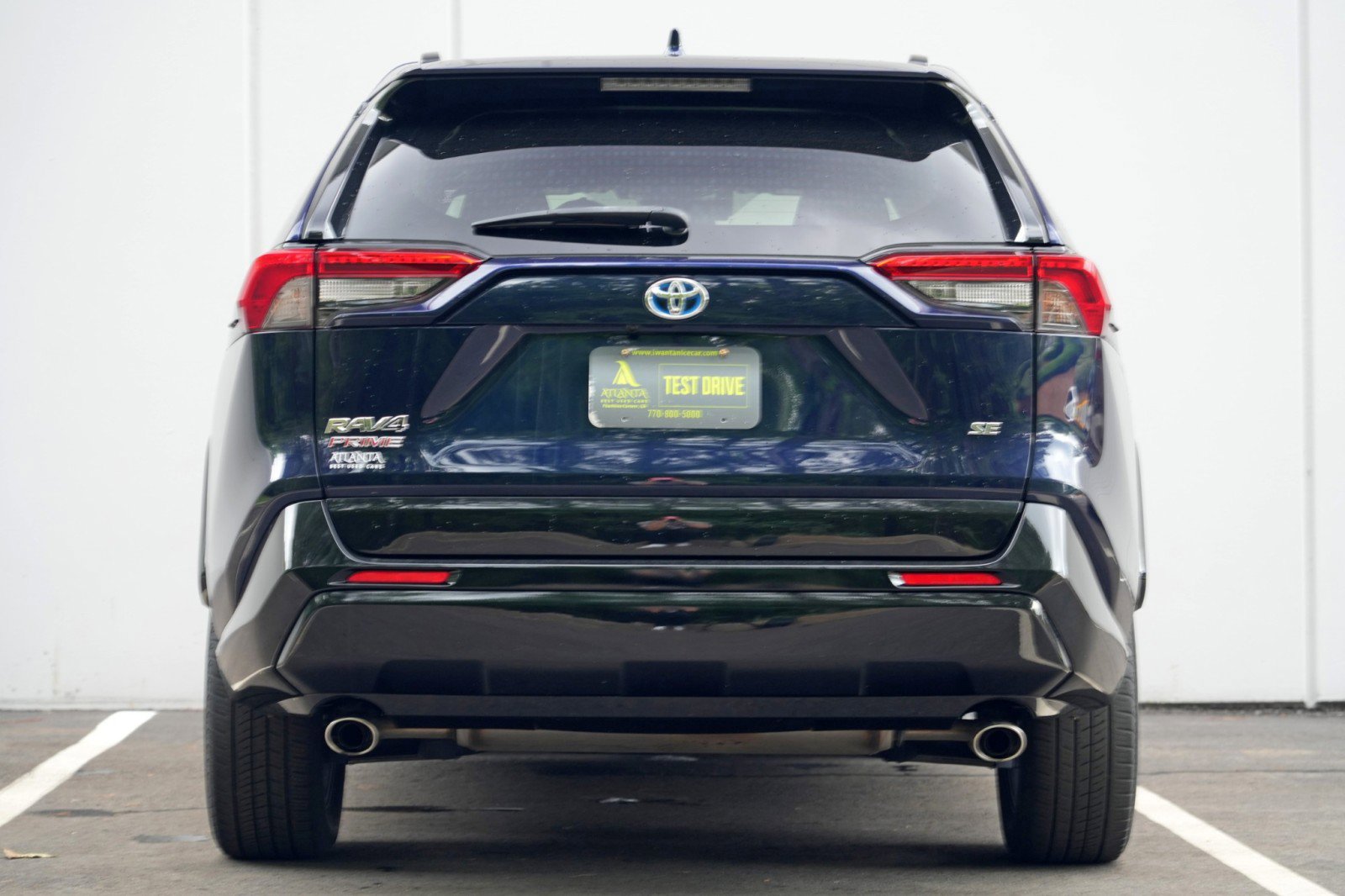 Used 2021 Toyota RAV4 SE w/ Weather & Moonroof Package AWD/4WD image 10