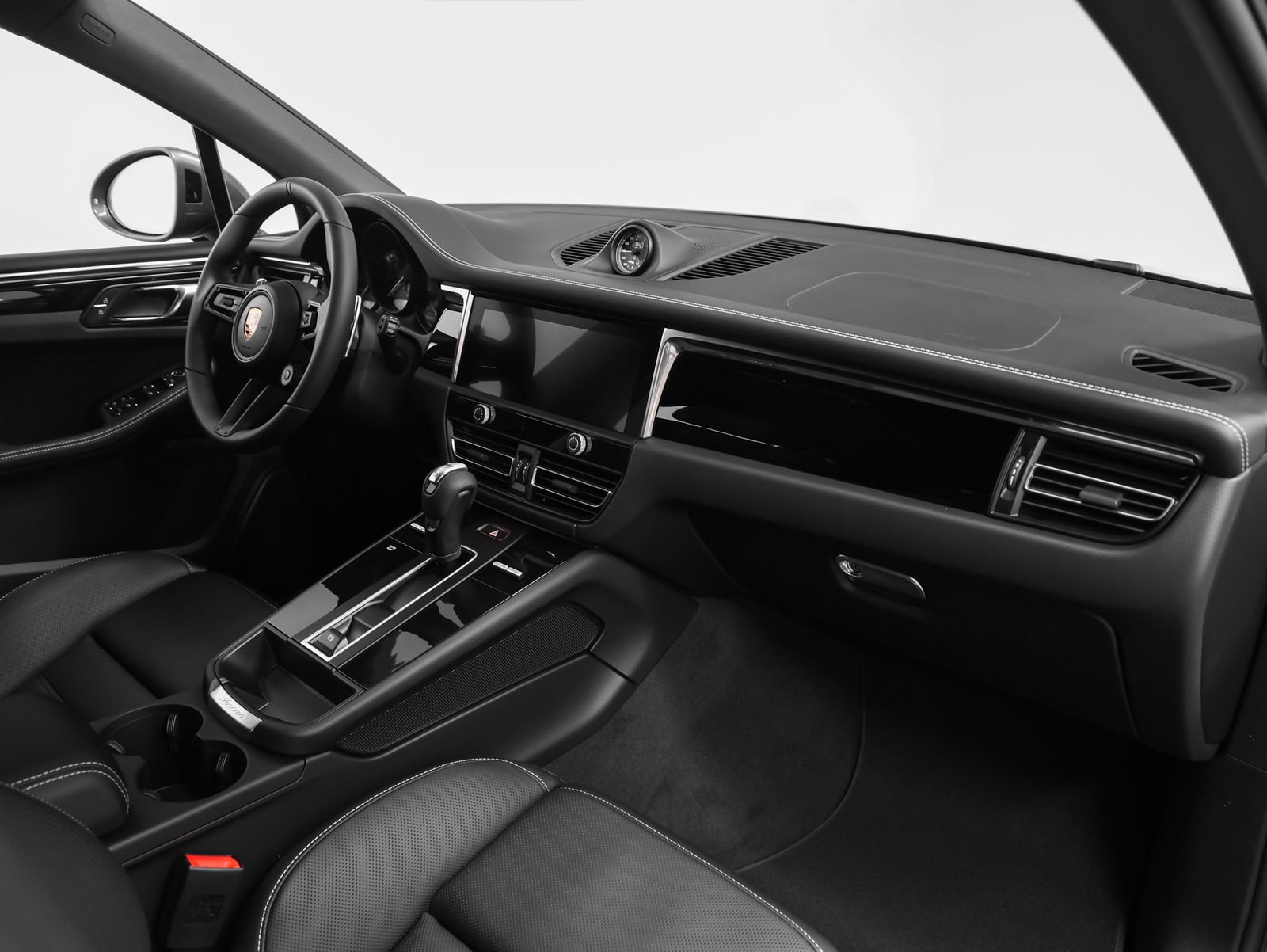 New 2026 Porsche Macan Turbo AWD/4WD image 25