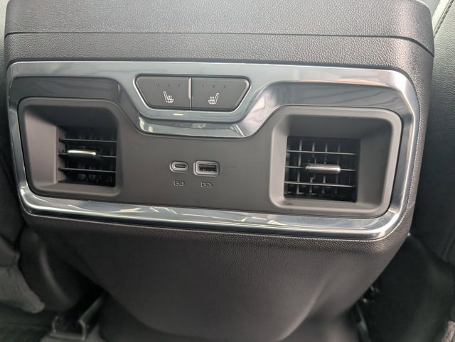 Used 2023 Chevrolet Silverado 1500 LTZ w/ Technology Package image 7