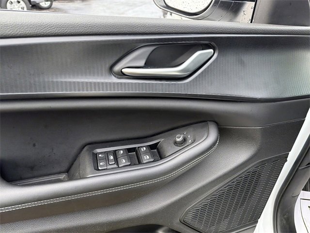 Used 2024 Jeep Grand Cherokee L Laredo image 13