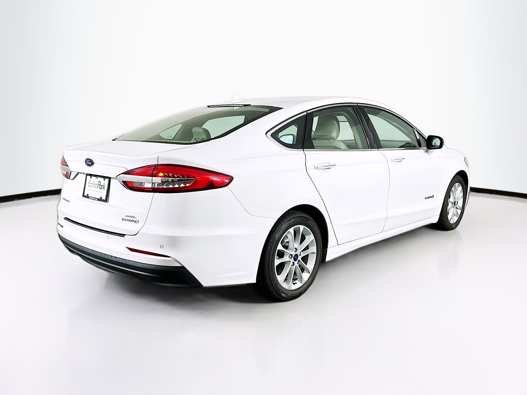 Used 2019 Ford Fusion SEL image 9