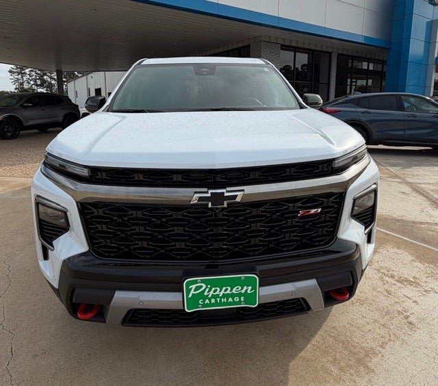 New 2026 Chevrolet Traverse Z71 w/ Enhanced Driving Package AWD/4WD image 3
