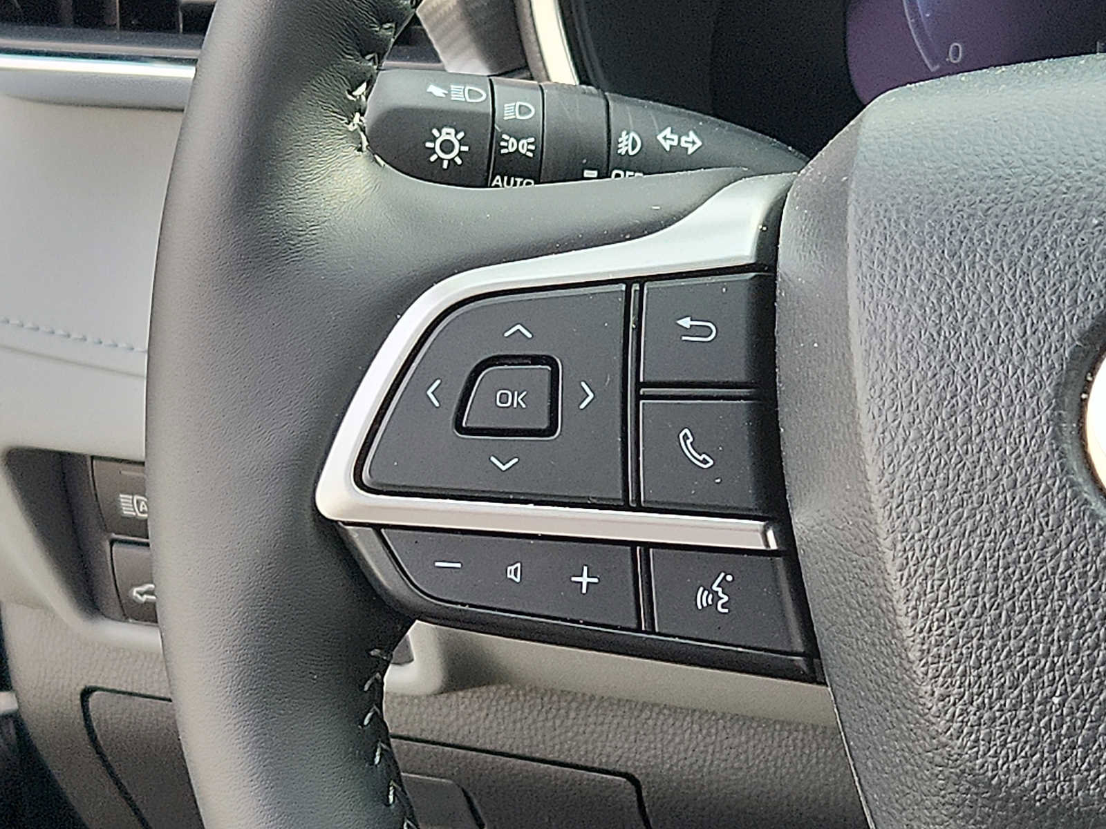Used 2026 Toyota Highlander Platinum AWD/4WD image 21