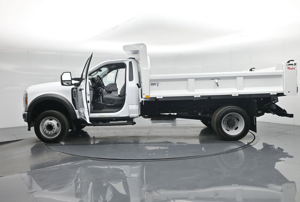 New 2025 Ford F550 2WD Regular Cab Super Duty image 30