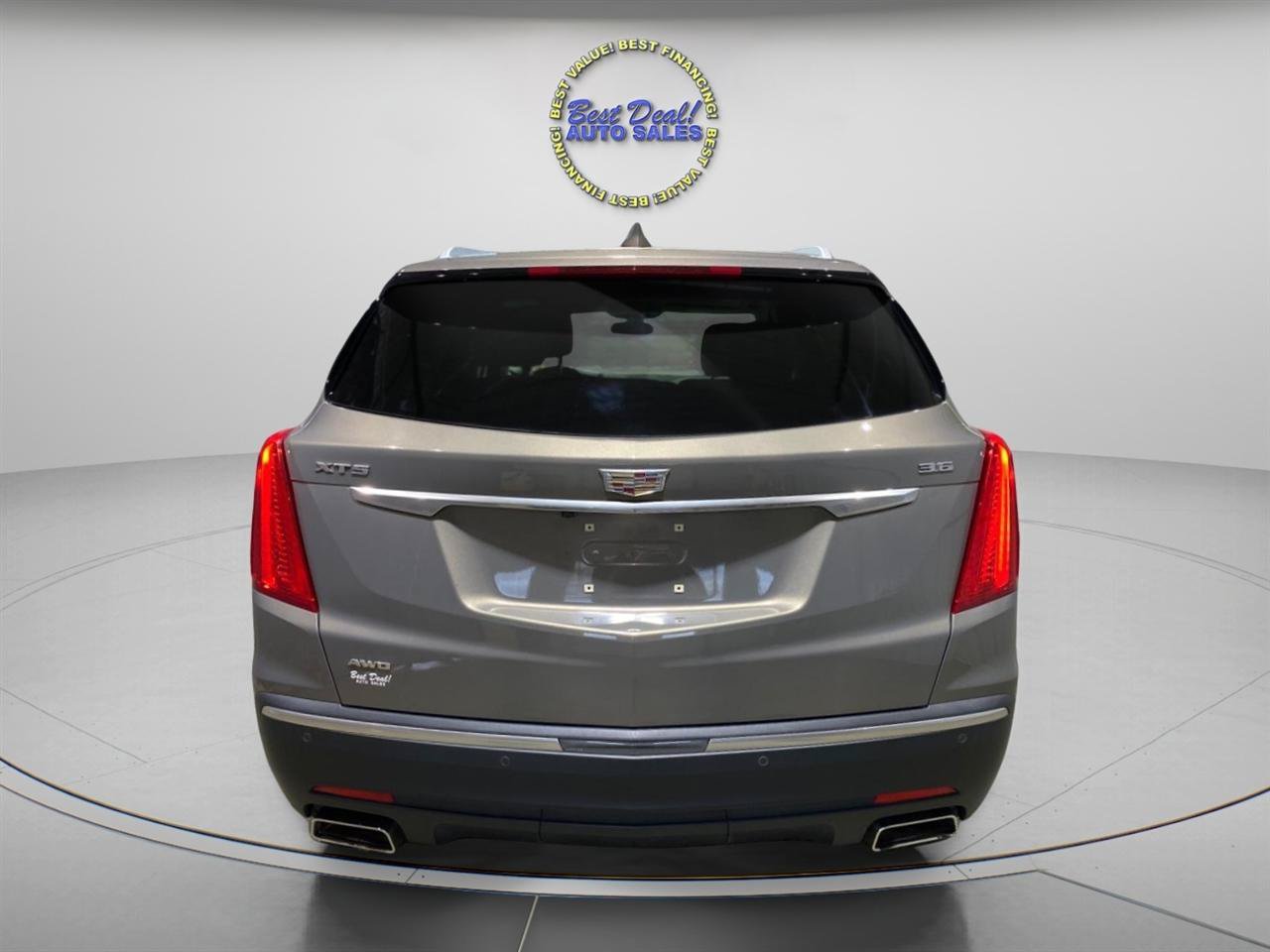 Used 2018 Cadillac XT5 Luxury AWD/4WD image 4