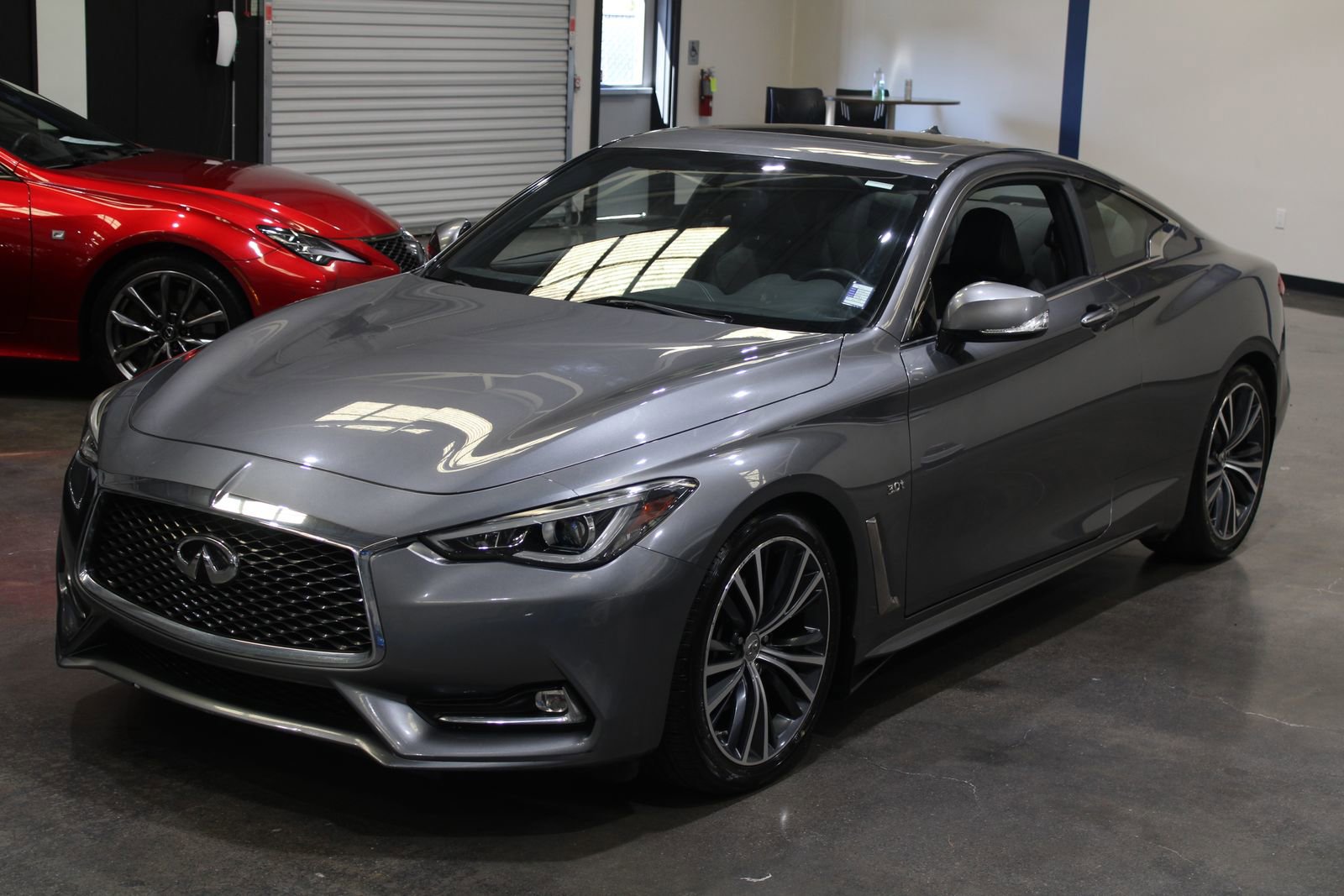 Used 2018 INFINITI Q60 3.0t Luxe w/ Sensory Package 3.0T Luxe image 9