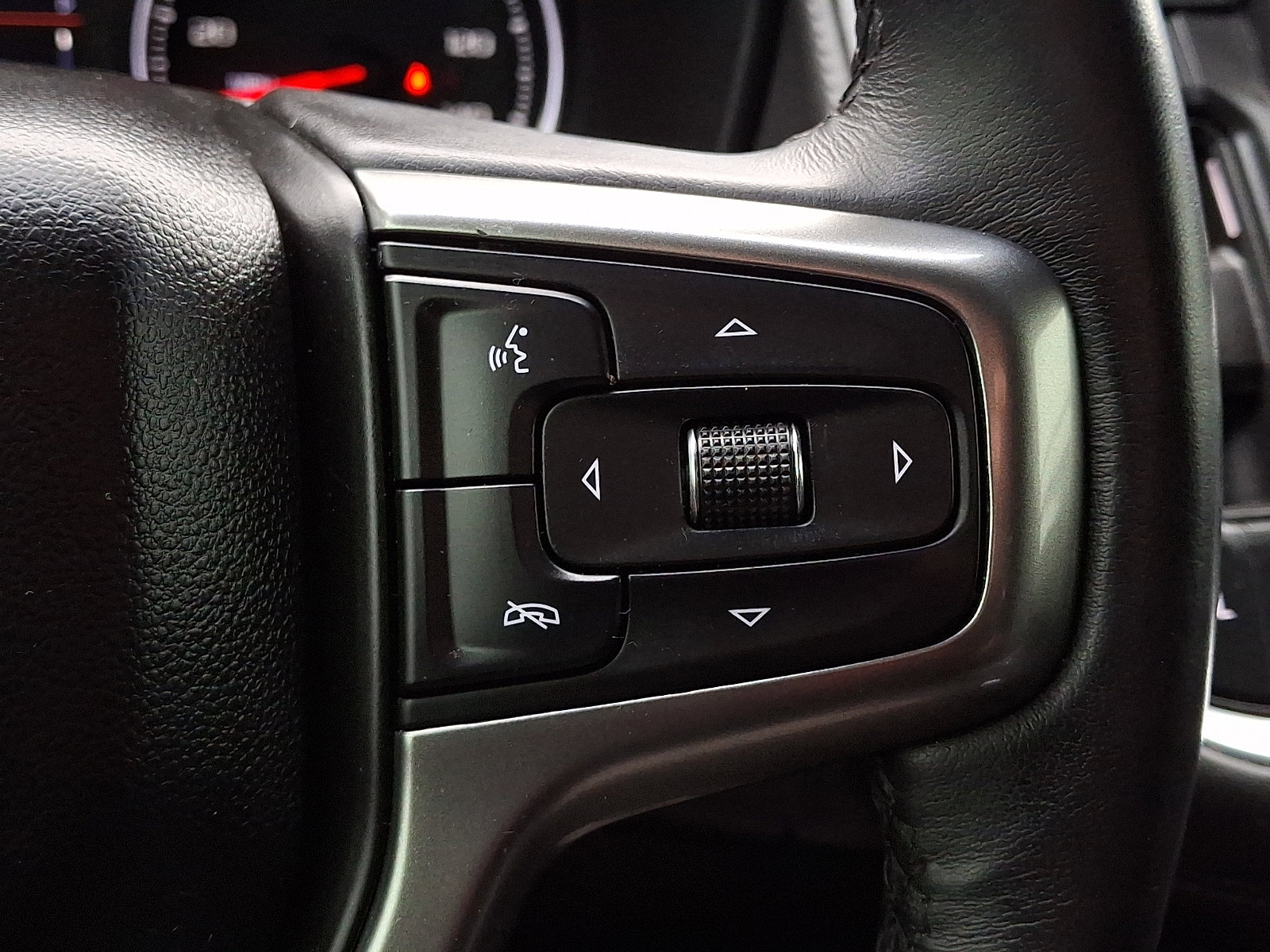 Used 2021 Chevrolet Tahoe LT w/ Luxury Package image 27