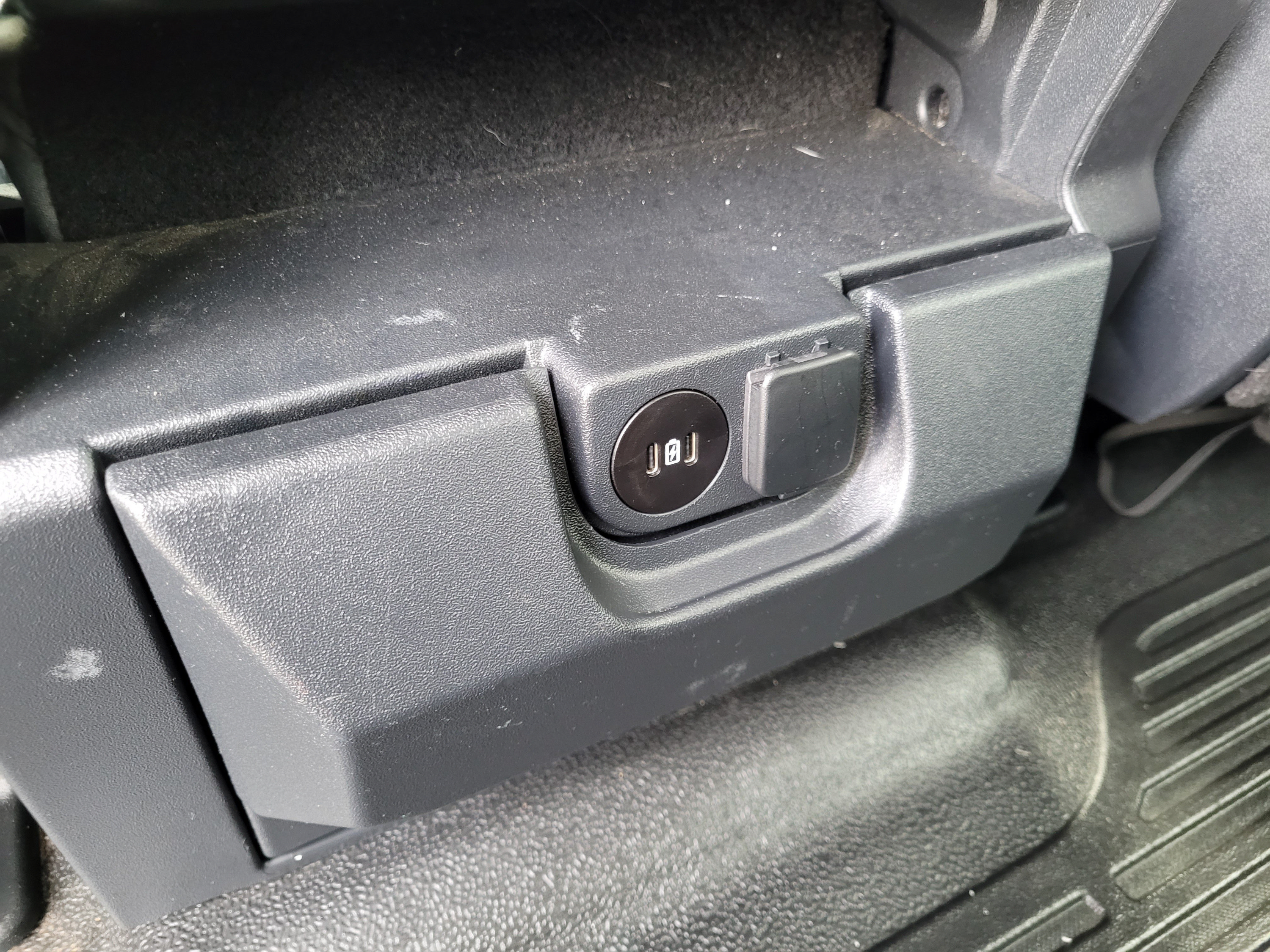 Used 2024 Ford F550 4x4 Crew Cab Super Duty image 16