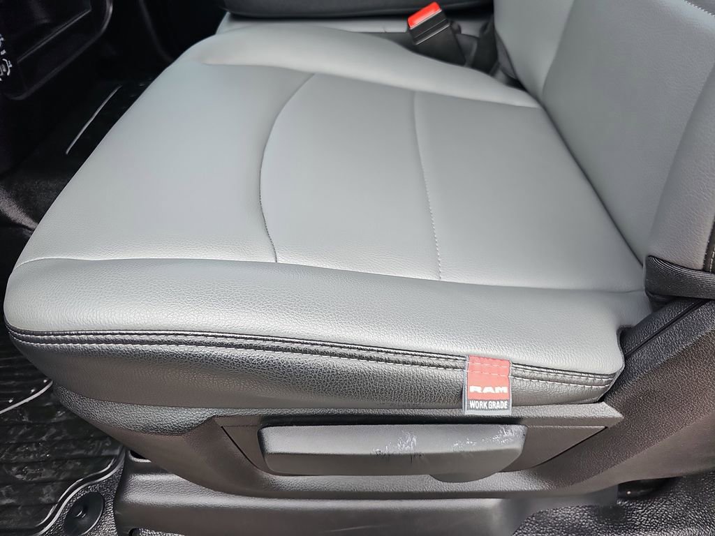 New 2026 RAM 5500 Tradesman image 29