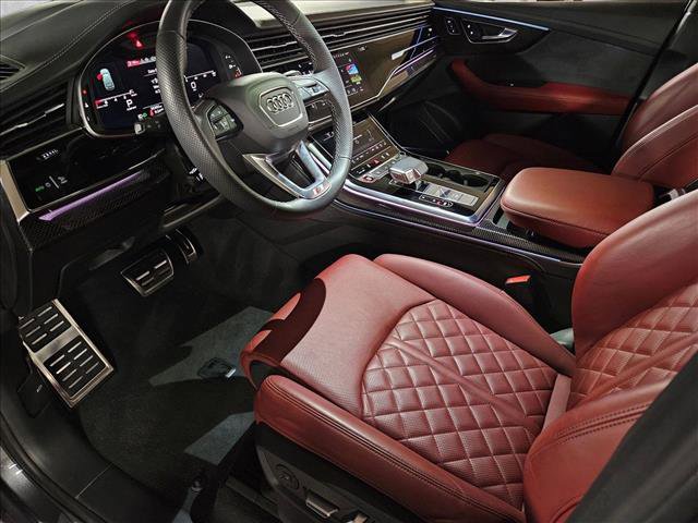 Used 2024 Audi SQ7 Prestige AWD/4WD image 9