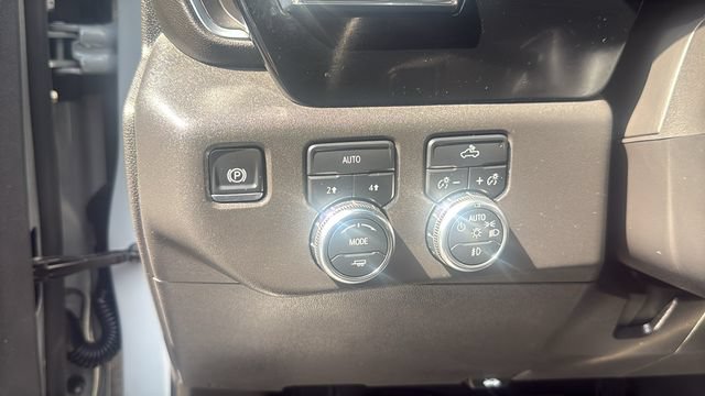 Used 2024 GMC Sierra 1500 Elevation AWD/4WD image 13