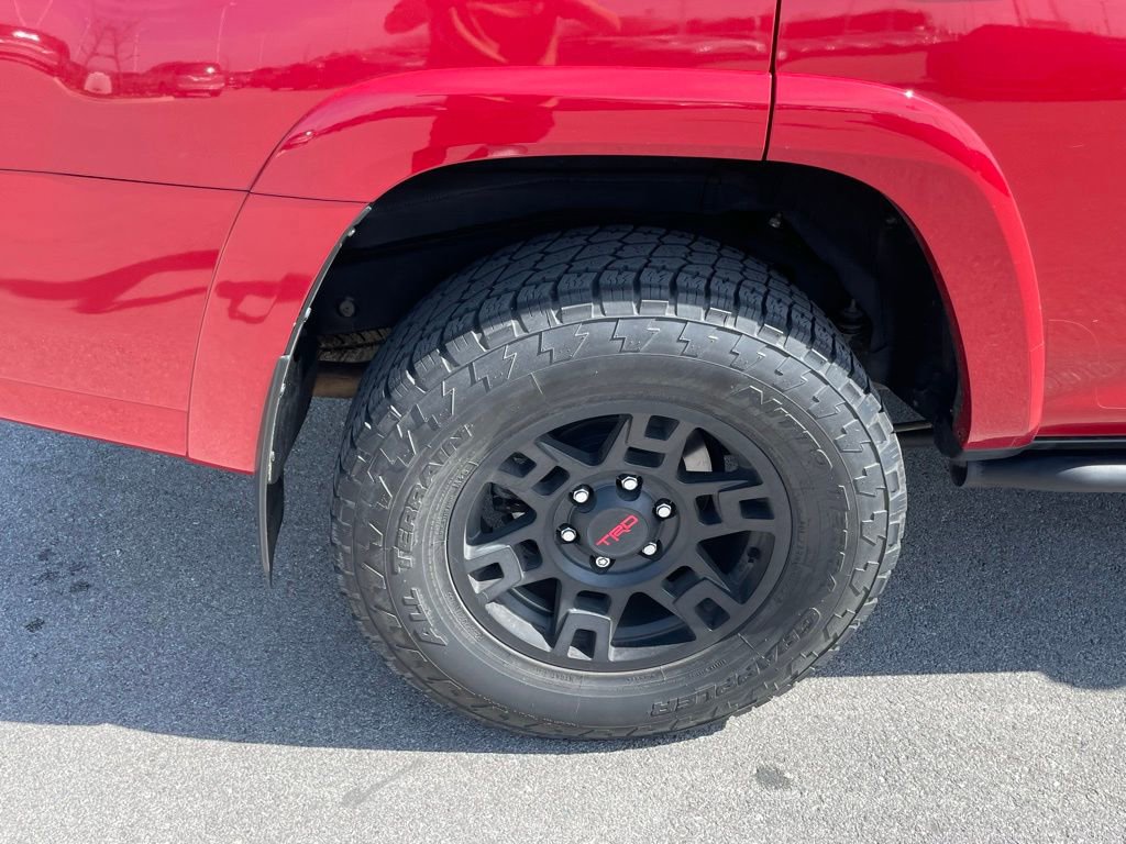 Used 2023 Toyota 4Runner TRD Off-Road Premium w/ Off Road Premium Plus Package AWD/4WD image 32