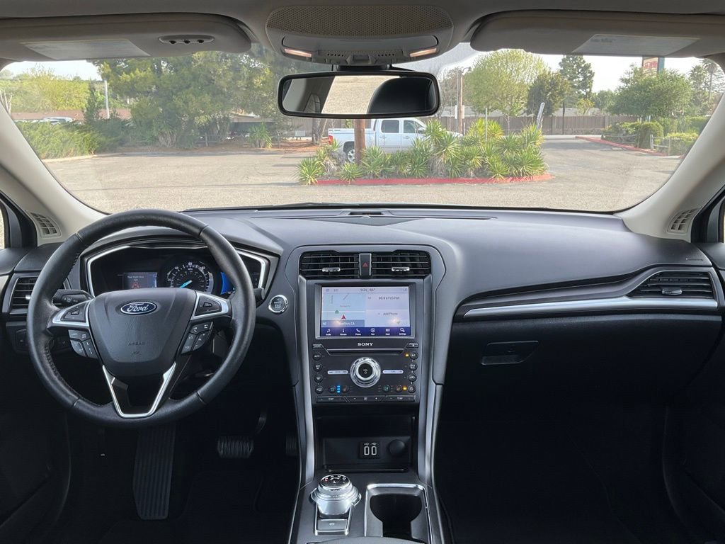 Used 2019 Ford Fusion Titanium image 32