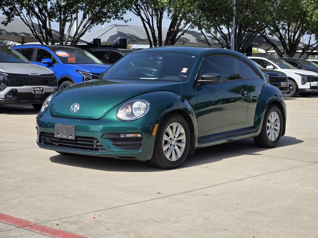 Used 2018 Volkswagen Beetle 2.0T Coast FWD image 2