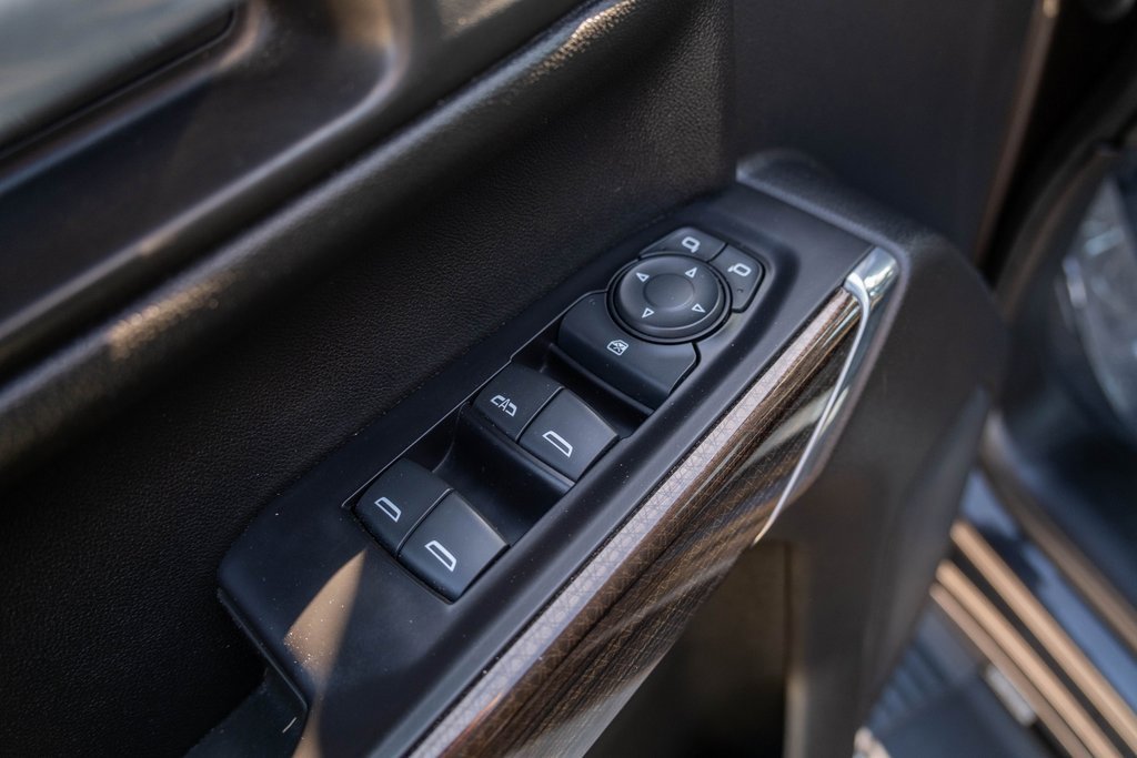 Used 2021 Chevrolet Silverado 1500 RST image 11