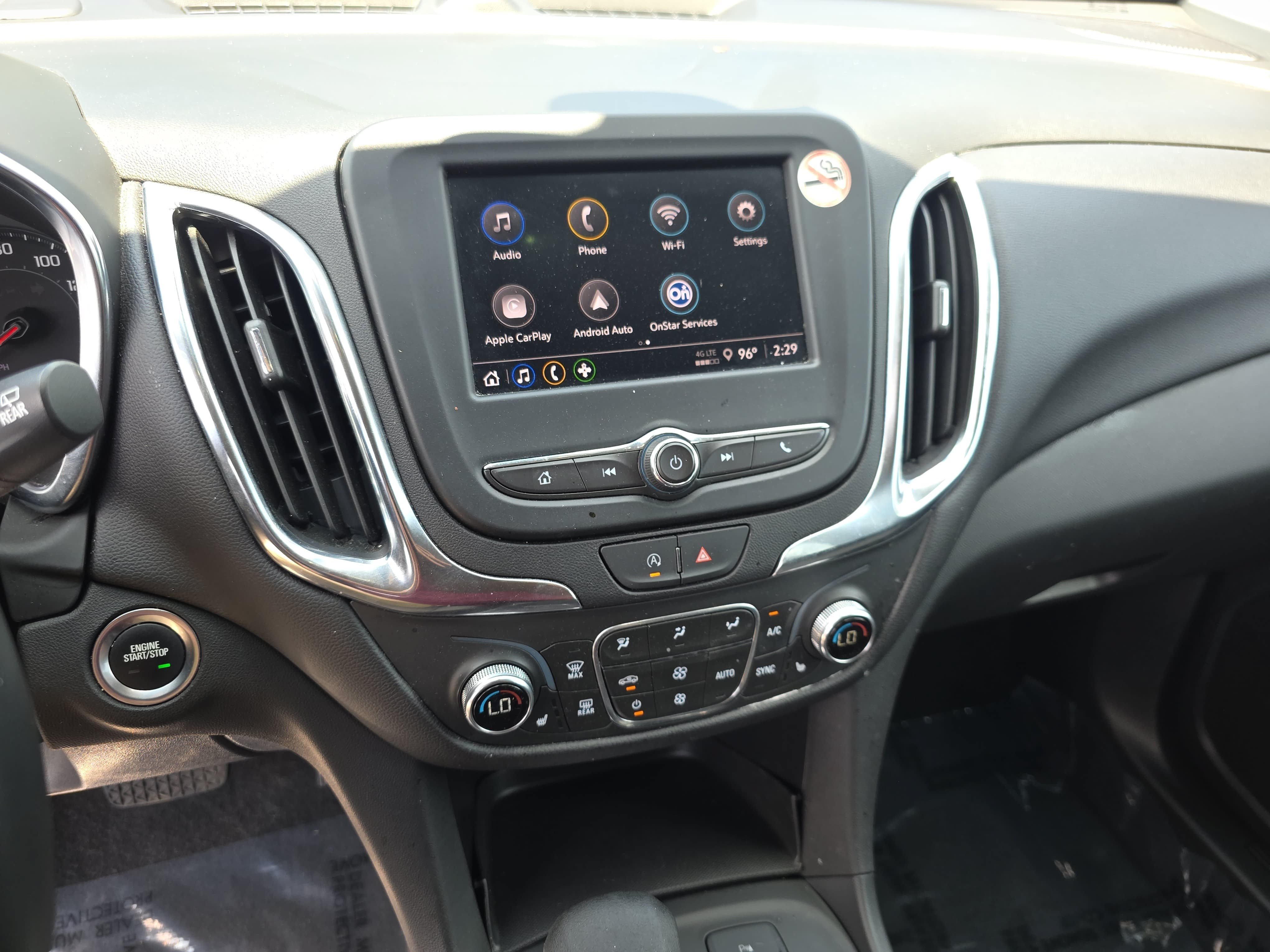 Used 2024 Chevrolet Equinox LT AWD/4WD image 18