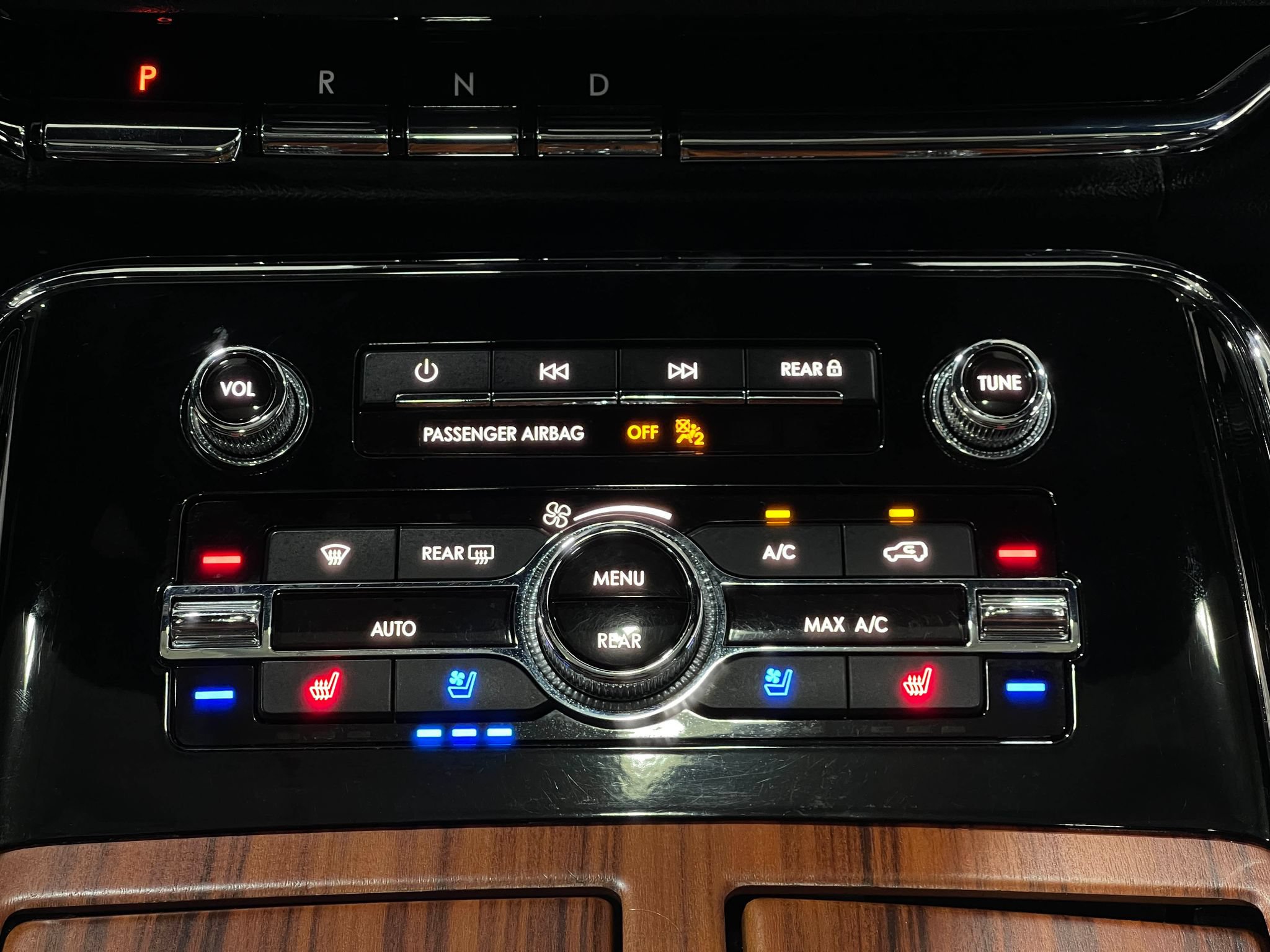 Used 2019 Lincoln Navigator Reserve AWD/4WD image 25