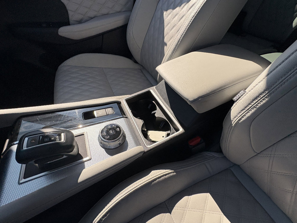 Used 2023 Mitsubishi Outlander SEL image 35