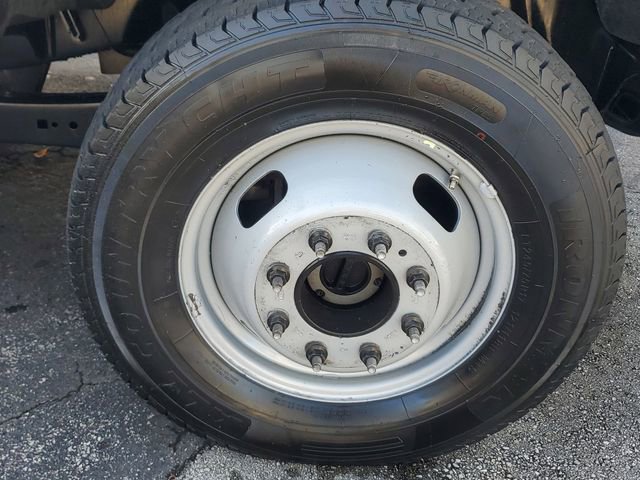 Used 2024 Ford F350 XLT image 8