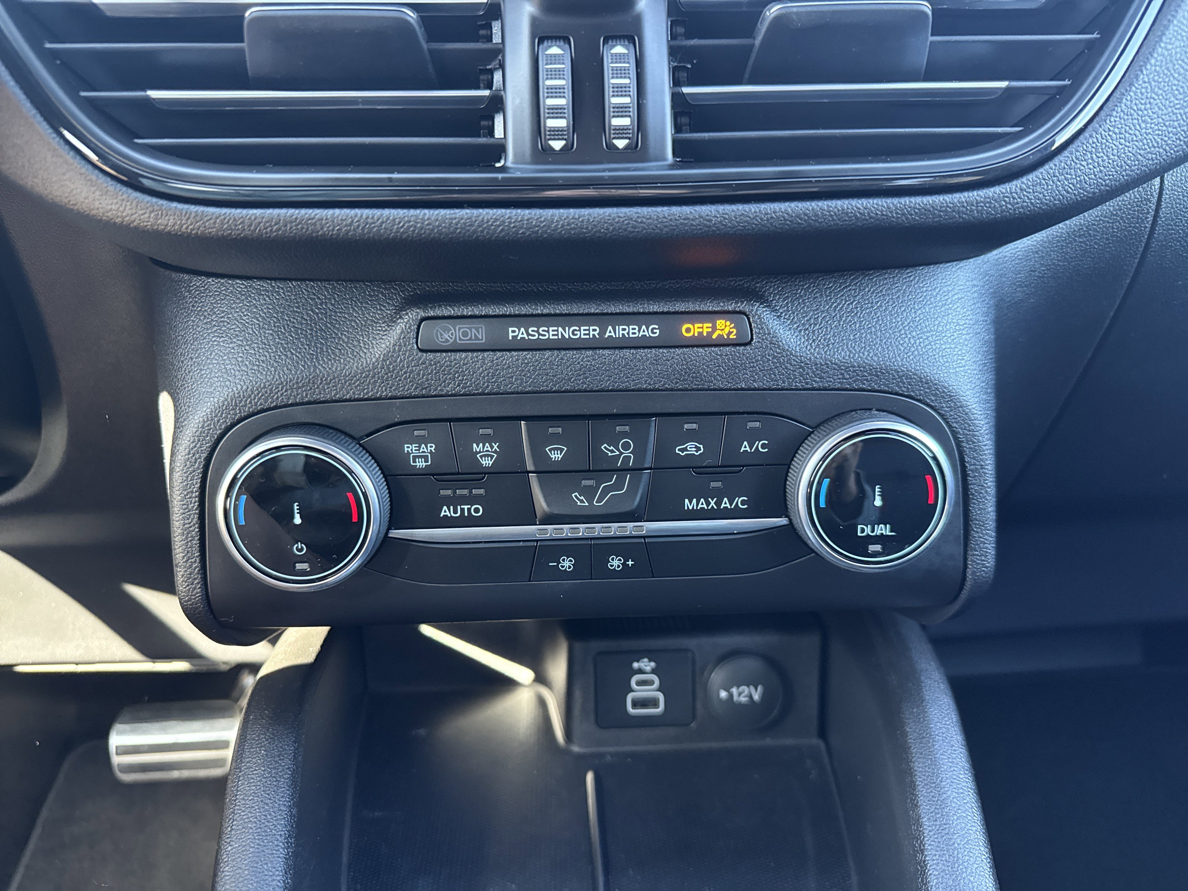 Certified 2024 Ford Escape ST-Line image 20