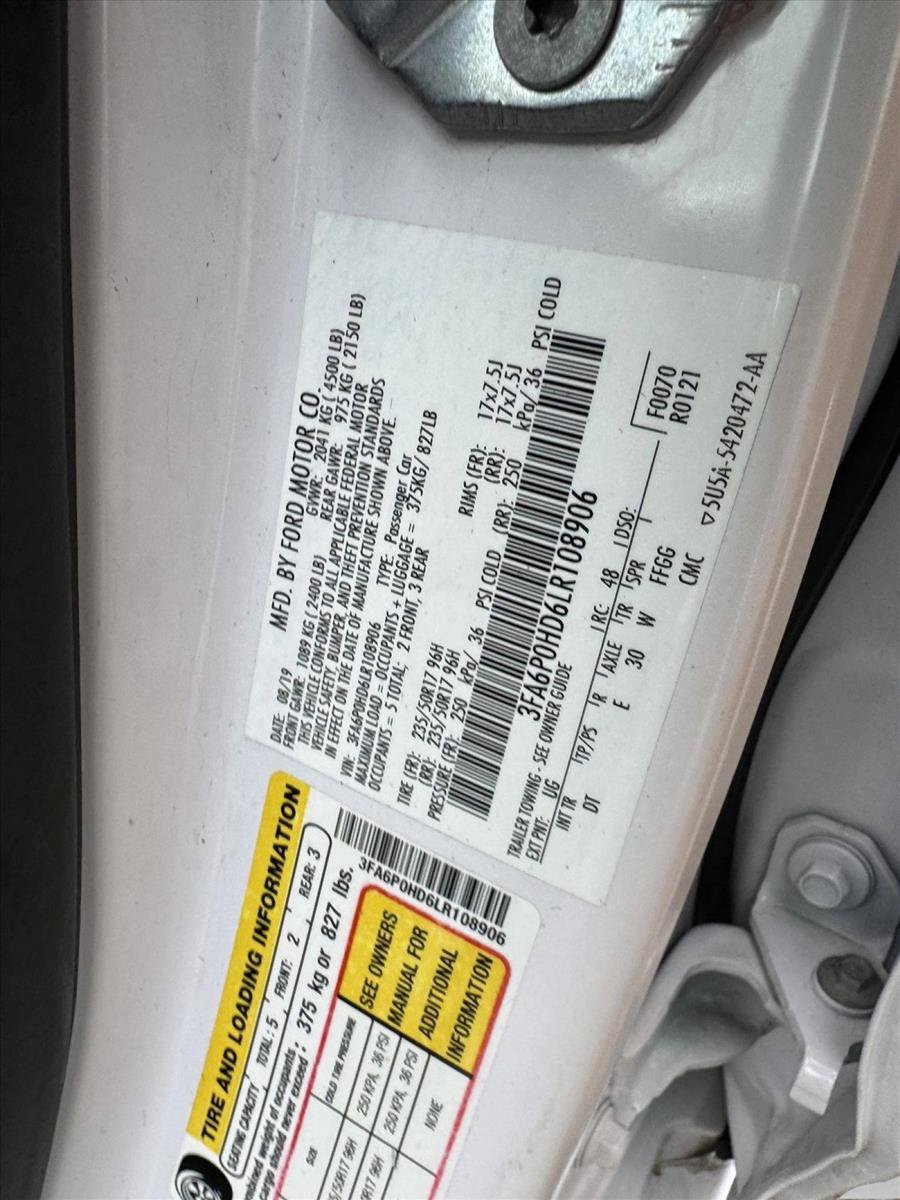 Used 2020 Ford Fusion SE FWD image 22