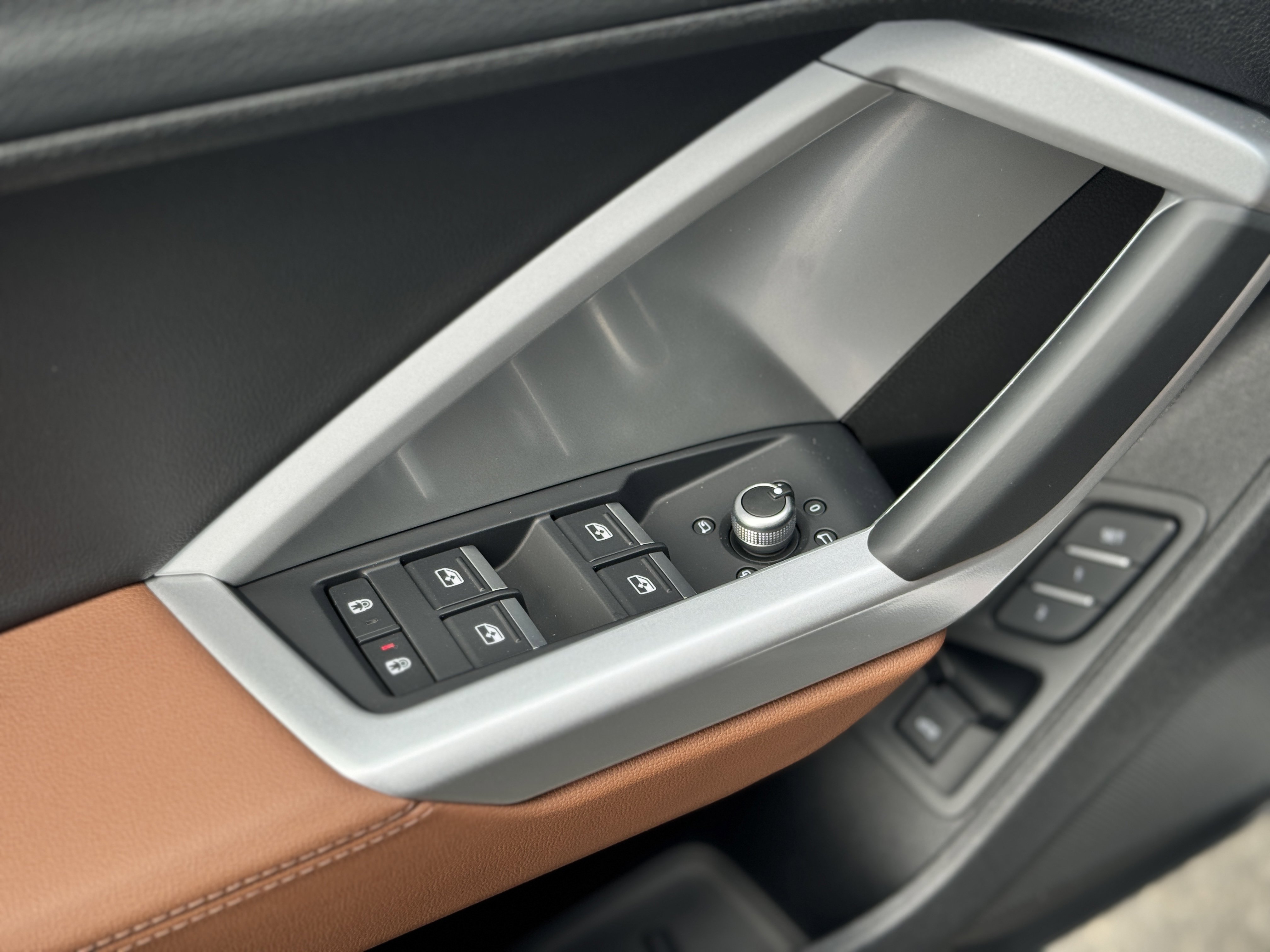 New 2025 Audi Q3 2.0T Premium image 14