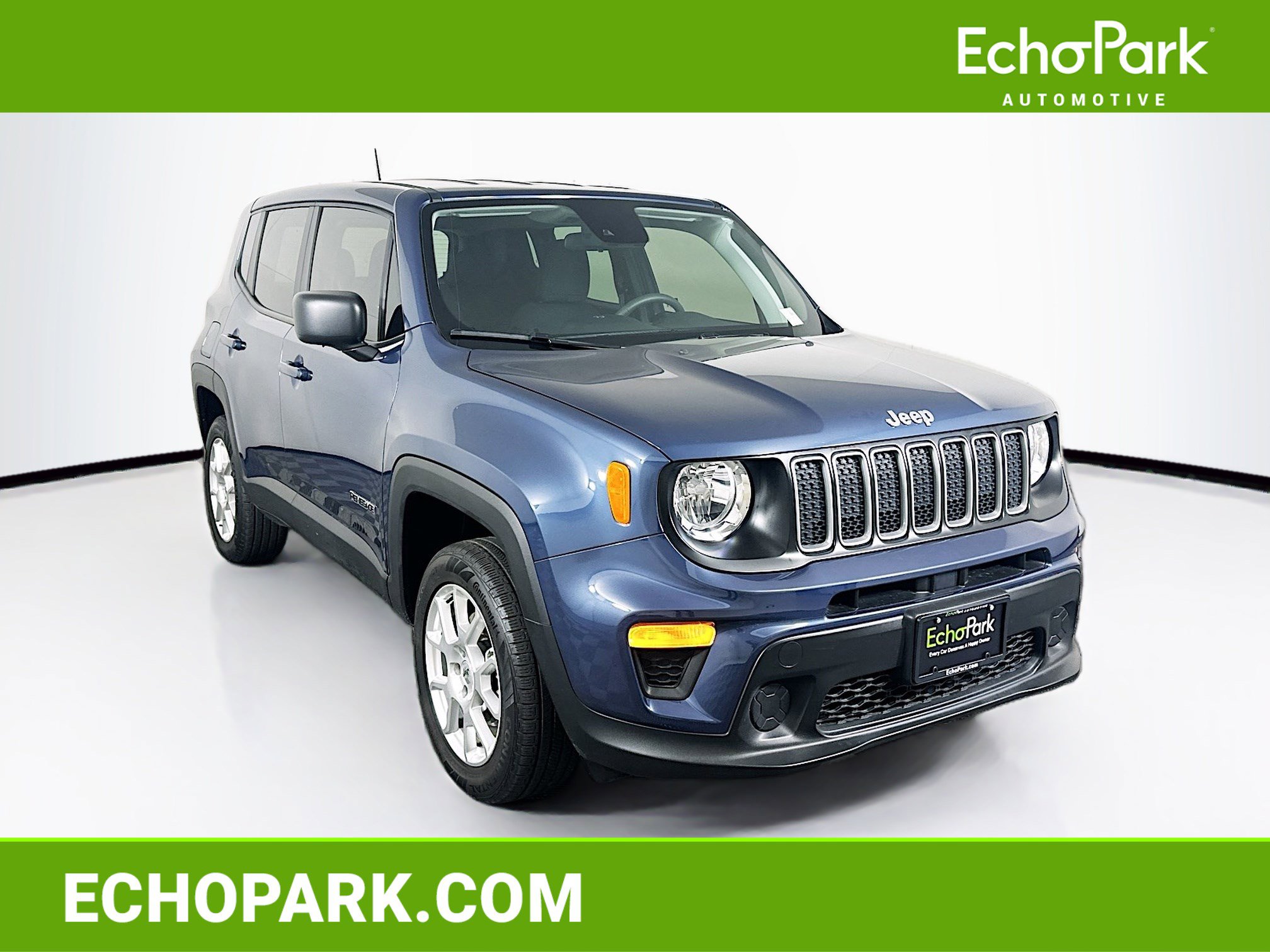 Used 2023 Jeep Renegade Latitude image 1