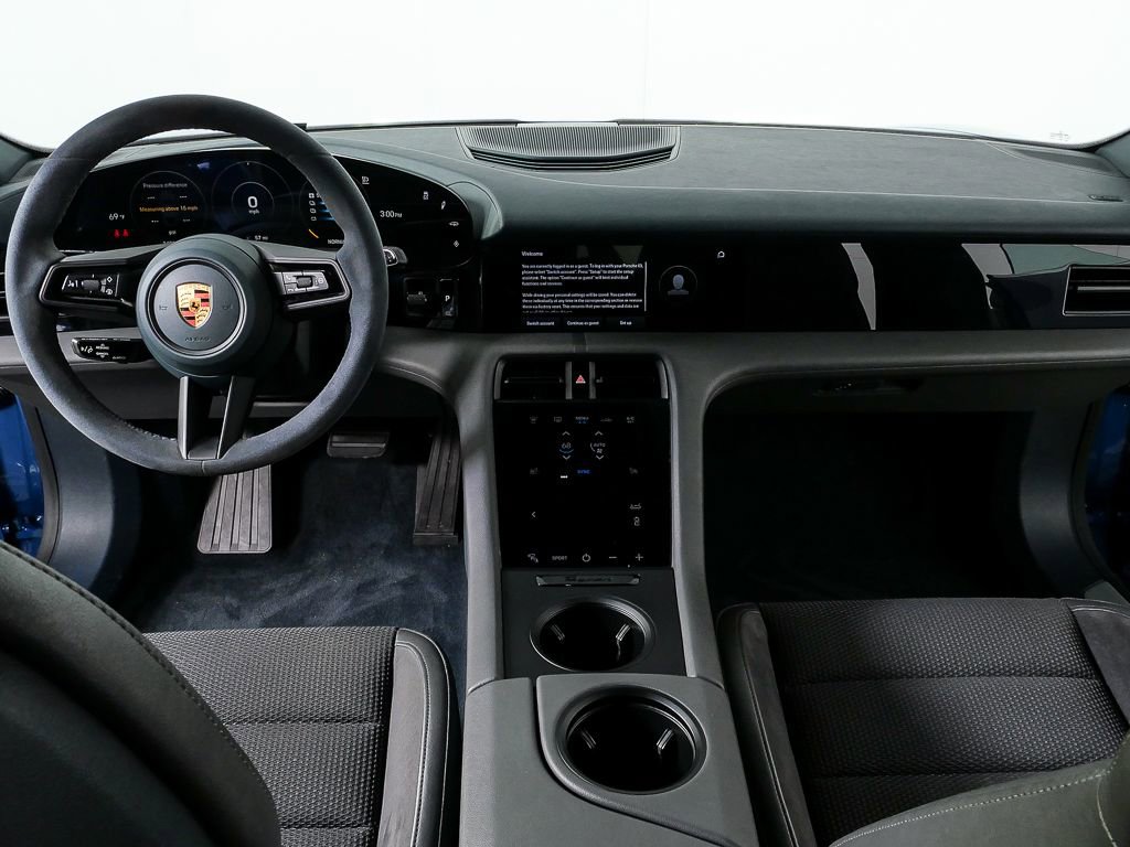 Certified 2022 Porsche Taycan 4S AWD/4WD image 17