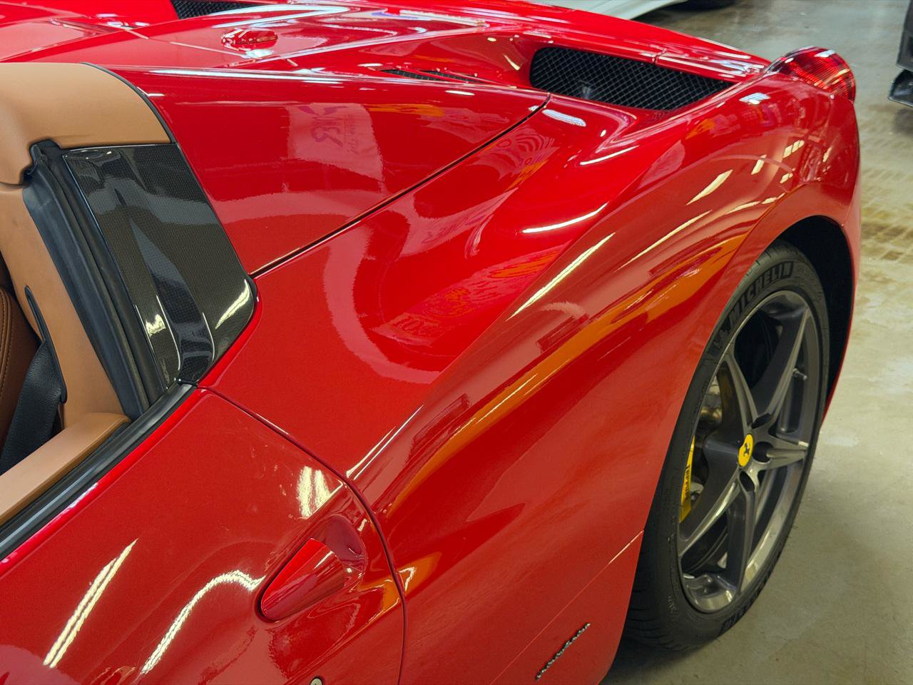 Used 2014 Ferrari 458 Spider RWD image 17