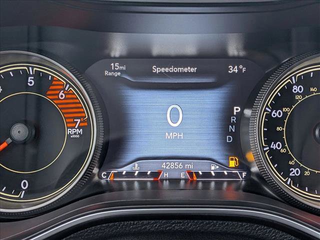 Used 2019 Jeep Cherokee Trailhawk w/ Cold Weather Group image 11