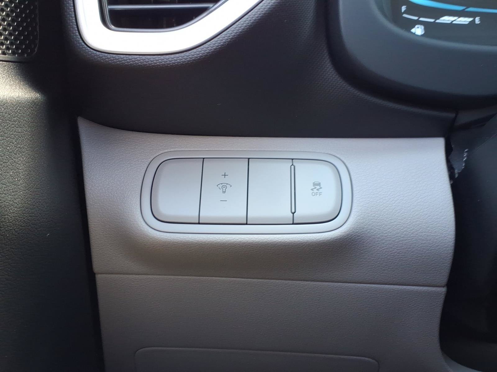 New 2026 Hyundai Venue SEL FWD image 23