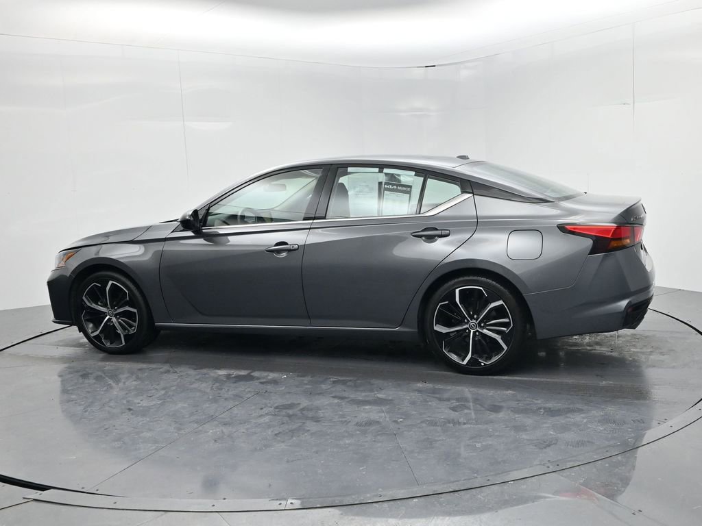 Used 2024 Nissan Altima 2.5 SR image 5