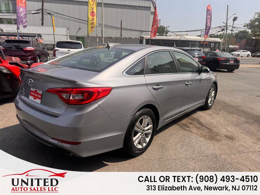 Used 2016 Hyundai Sonata SE image 6